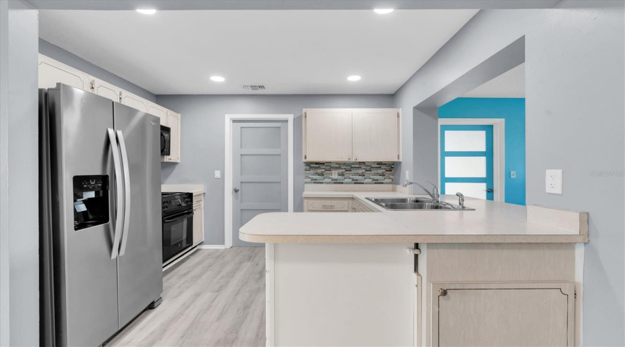 Pinellas Park, Florida 33782, 2 Bedroom Bedrooms, ,1 Bathroombathrooms,Residential,For Sale,98Th,0,Mfrtb8514191