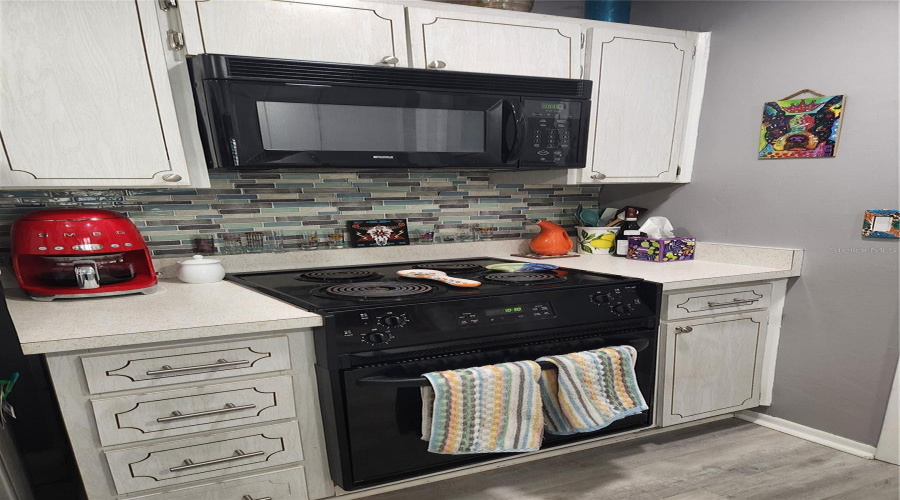 Pinellas Park, Florida 33782, 2 Bedroom Bedrooms, ,1 Bathroombathrooms,Residential,For Sale,98Th,0,Mfrtb8514191