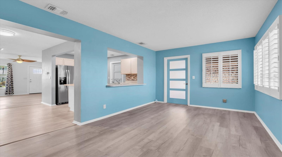 Pinellas Park, Florida 33782, 2 Bedroom Bedrooms, ,1 Bathroombathrooms,Residential,For Sale,98Th,0,Mfrtb8514191