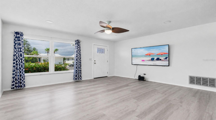 Pinellas Park, Florida 33782, 2 Bedroom Bedrooms, ,1 Bathroombathrooms,Residential,For Sale,98Th,0,Mfrtb8514191