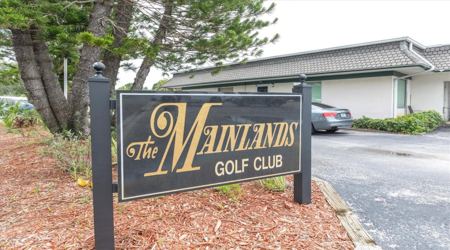Pinellas Park, Florida 33782, 2 Bedroom Bedrooms, ,1 Bathroombathrooms,Residential,For Sale,98Th,0,Mfrtb8514191