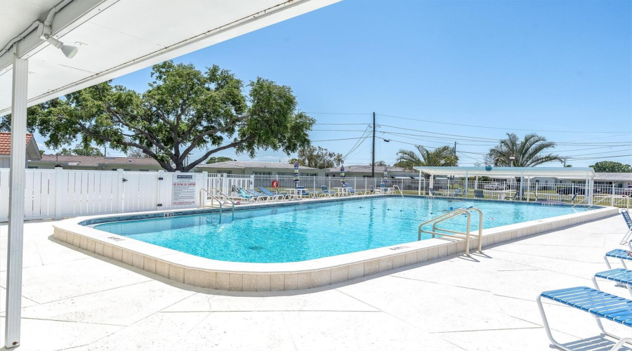 Pinellas Park, Florida 33782, 2 Bedroom Bedrooms, ,1 Bathroombathrooms,Residential,For Sale,98Th,0,Mfrtb8514191