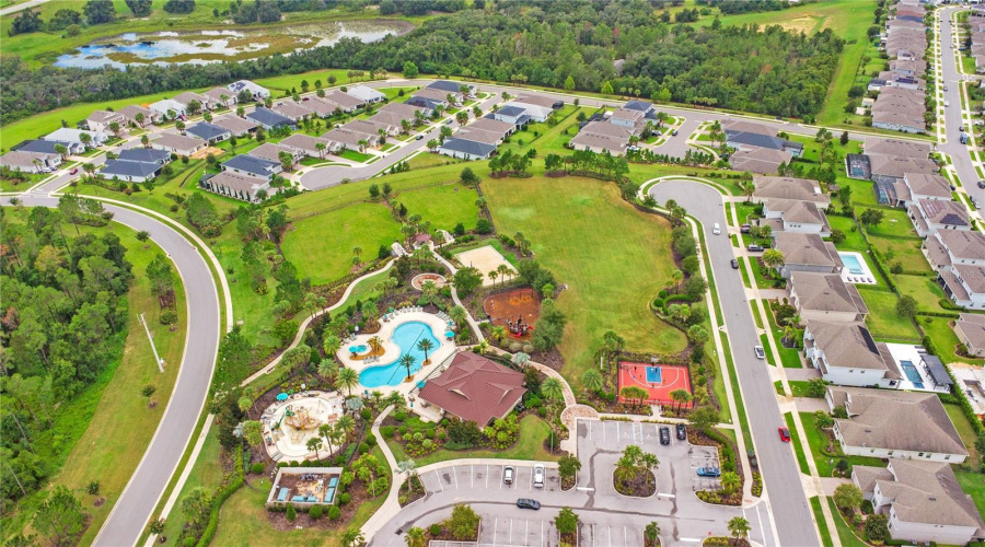Aerial View/ Community Amenities