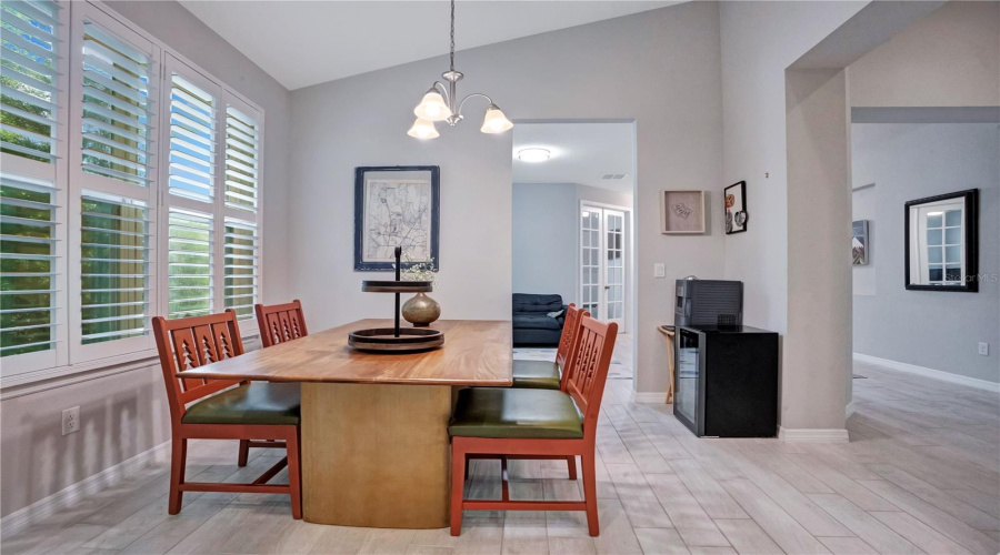 Dining Room Pic 2