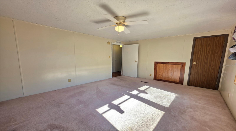 Brooksville, Florida 34613, 2 Bedroom Bedrooms, ,1 Bathroombathrooms,Residential,For Sale,Eastern Circle,0,Mfrw7885689