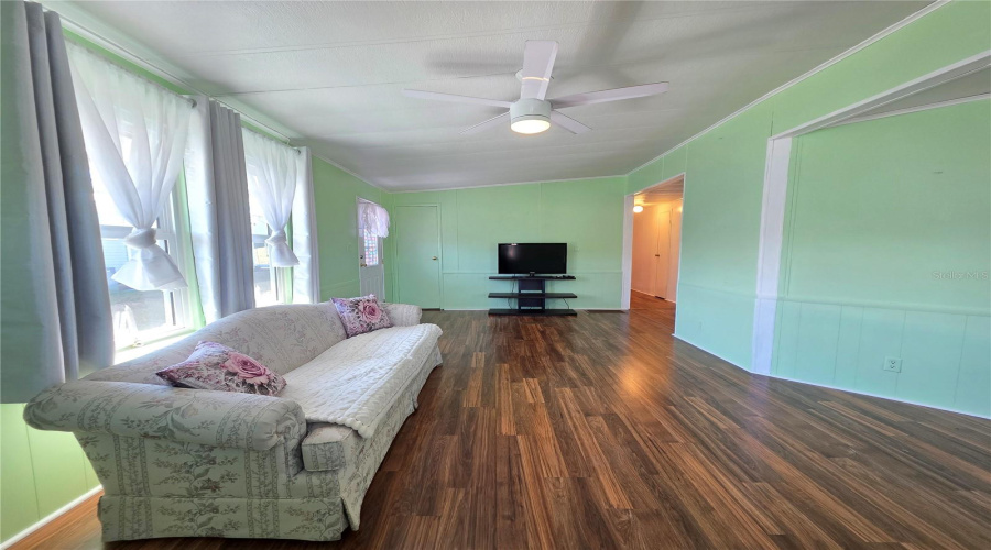 Brooksville, Florida 34613, 2 Bedroom Bedrooms, ,1 Bathroombathrooms,Residential,For Sale,Eastern Circle,0,Mfrw7885689