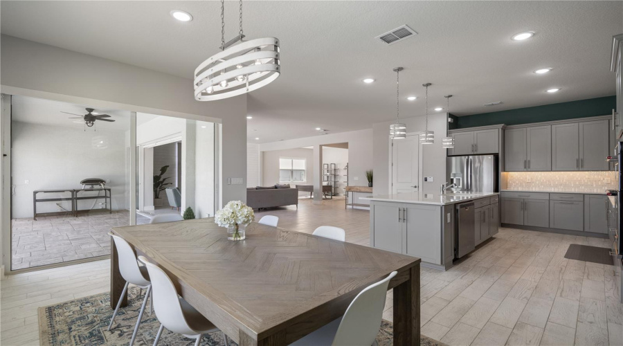 Orlando, Florida 32827, 5 Bedroom Bedrooms, ,4 Bathroombathrooms,Residential,For Sale,Panama Beach,0,Mfro6385912