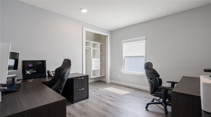Orlando, Florida 32827, 5 Bedroom Bedrooms, ,4 Bathroombathrooms,Residential,For Sale,Panama Beach,0,Mfro6385912