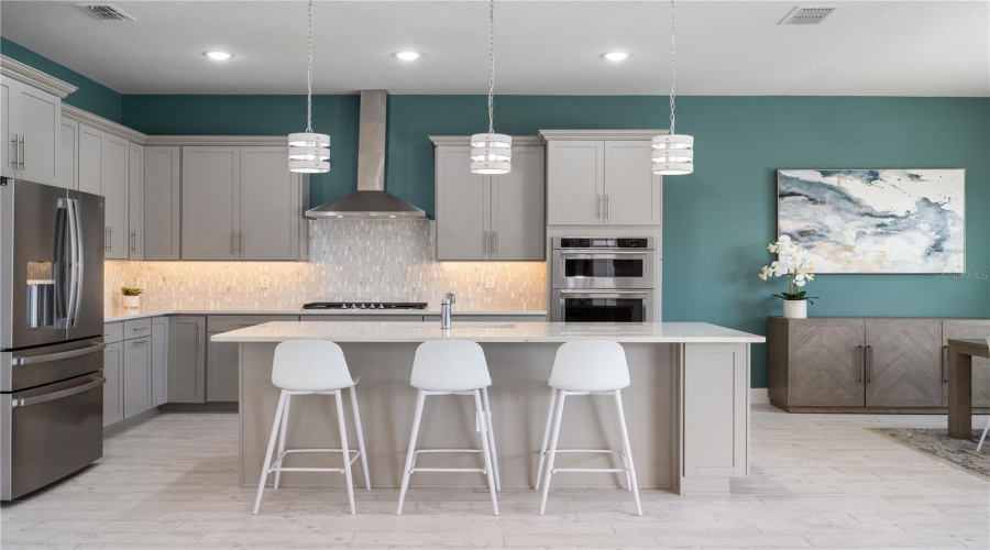 Orlando, Florida 32827, 5 Bedroom Bedrooms, ,4 Bathroombathrooms,Residential,For Sale,Panama Beach,0,Mfro6385912