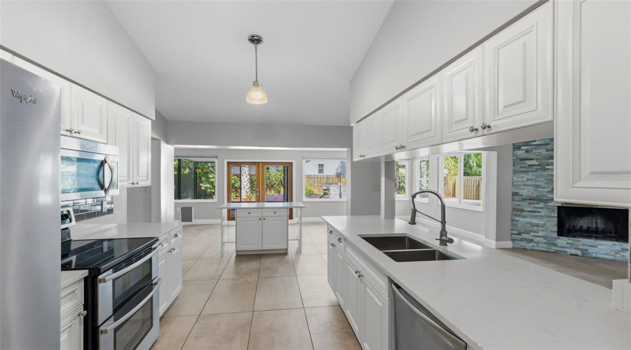 Longwood, Florida 32779, 4 Bedroom Bedrooms, ,2 Bathroombathrooms,Residential,For Sale,Needles,0,Mfro6417026