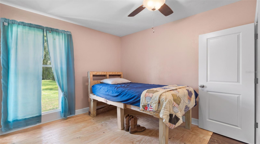 Trenton, Florida 32693, 2 Bedroom Bedrooms, ,1 Bathroombathrooms,Residential,For Sale,3Rd,0,Mfrgc542780