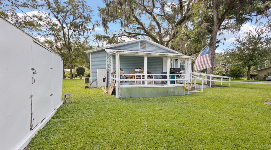 Trenton, Florida 32693, 2 Bedroom Bedrooms, ,1 Bathroombathrooms,Residential,For Sale,3Rd,0,Mfrgc542780