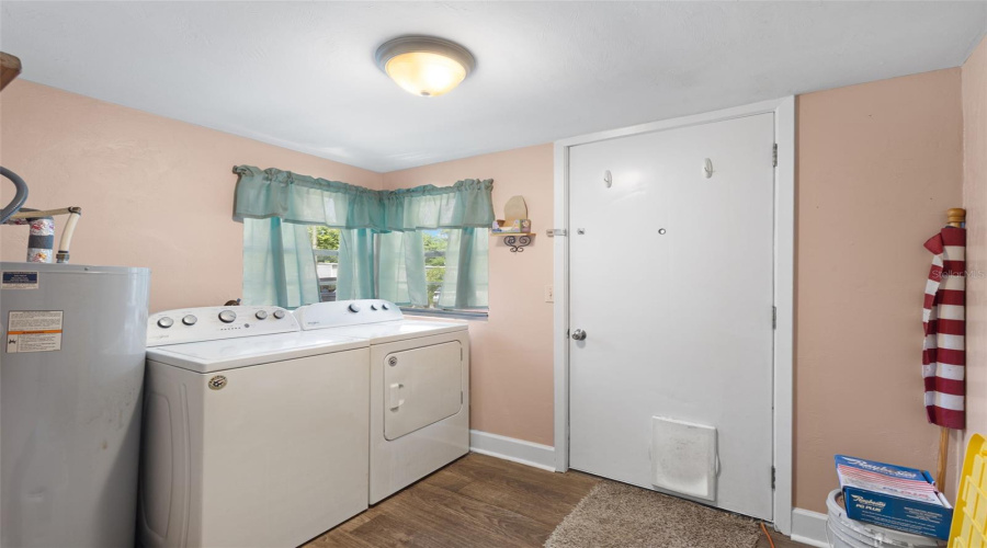 Trenton, Florida 32693, 2 Bedroom Bedrooms, ,1 Bathroombathrooms,Residential,For Sale,3Rd,0,Mfrgc542780