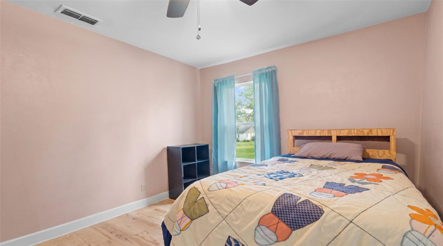 Trenton, Florida 32693, 2 Bedroom Bedrooms, ,1 Bathroombathrooms,Residential,For Sale,3Rd,0,Mfrgc542780
