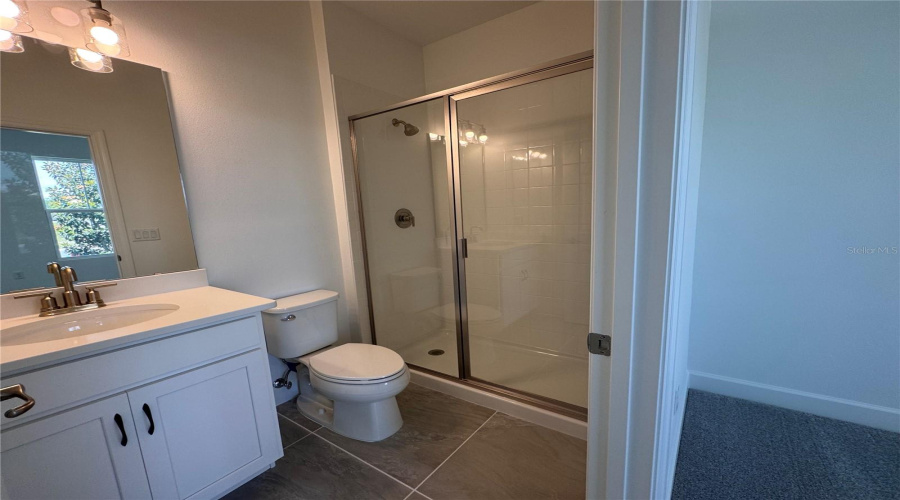 Guest Suite Bathroom