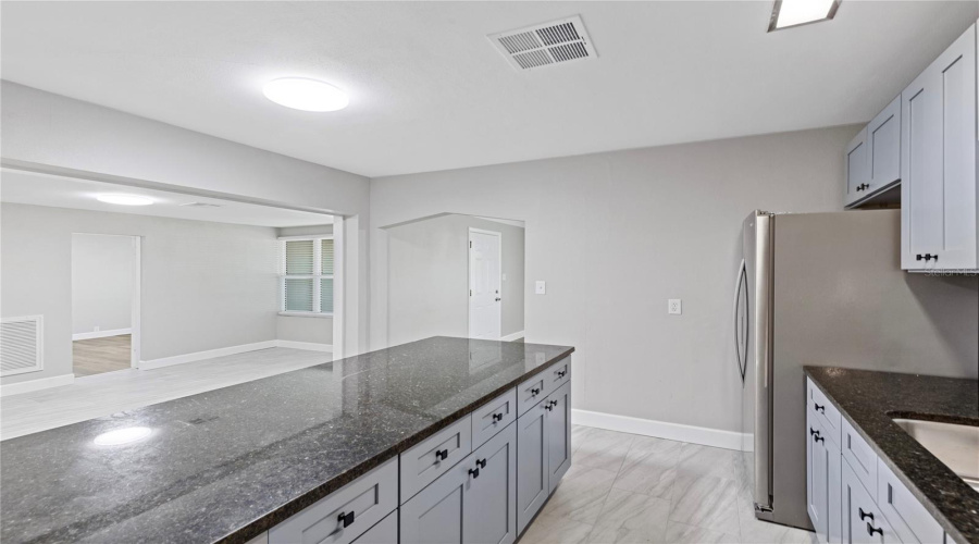 Clearwater, Florida 33756, 4 Bedroom Bedrooms, ,2 Bathroombathrooms,Residential,For Sale,Evergreen,0,Mfrtb8495428