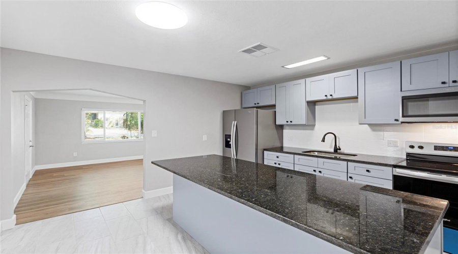Clearwater, Florida 33756, 4 Bedroom Bedrooms, ,2 Bathroombathrooms,Residential,For Sale,Evergreen,0,Mfrtb8495428