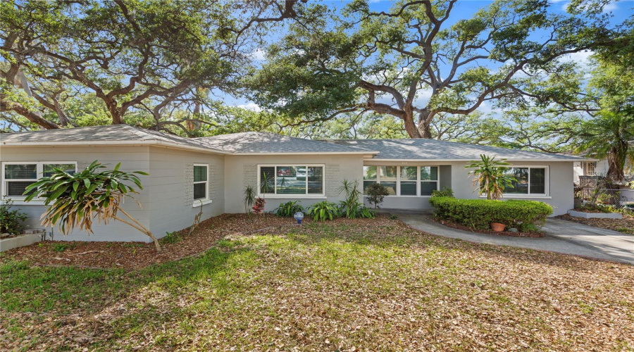 Clearwater, Florida 33756, 4 Bedroom Bedrooms, ,2 Bathroombathrooms,Residential,For Sale,Evergreen,0,Mfrtb8495428