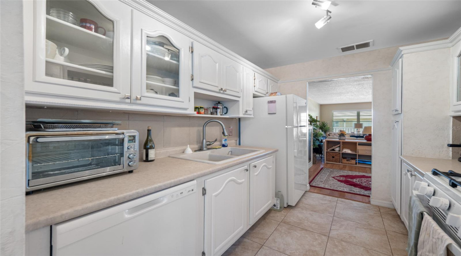 St Petersburg, Florida 33709, 2 Bedroom Bedrooms, ,2 Bathroombathrooms,Residential,For Sale,81St,0,Mfrtb8540024