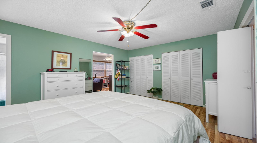 St Petersburg, Florida 33709, 2 Bedroom Bedrooms, ,2 Bathroombathrooms,Residential,For Sale,81St,0,Mfrtb8540024