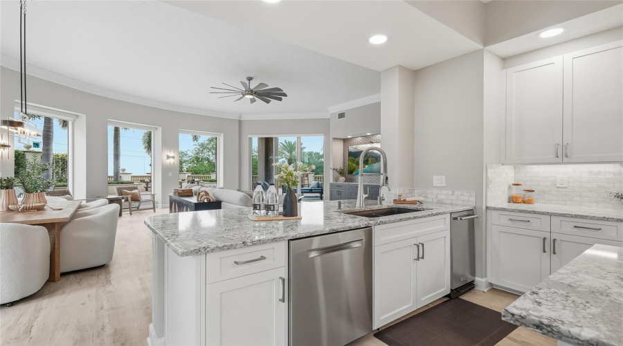 St Petersburg, Florida 33701, 3 Bedroom Bedrooms, ,2 Bathroombathrooms,Residential,For Sale,Beach,0,Mfrtb8512252