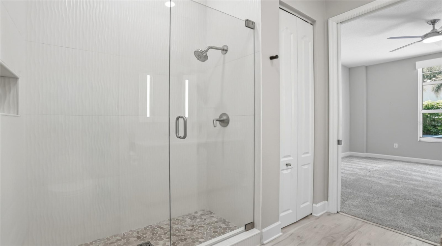 St Petersburg, Florida 33701, 3 Bedroom Bedrooms, ,2 Bathroombathrooms,Residential,For Sale,Beach,0,Mfrtb8512252