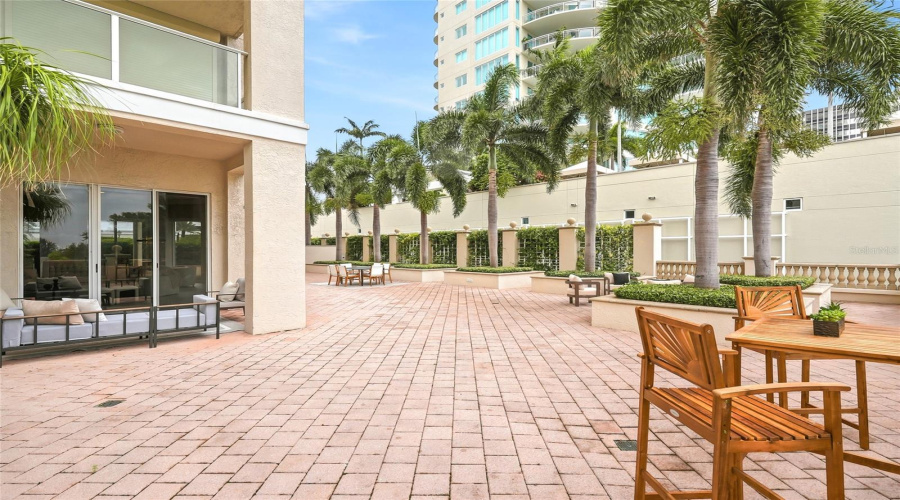 St Petersburg, Florida 33701, 3 Bedroom Bedrooms, ,2 Bathroombathrooms,Residential,For Sale,Beach,0,Mfrtb8512252