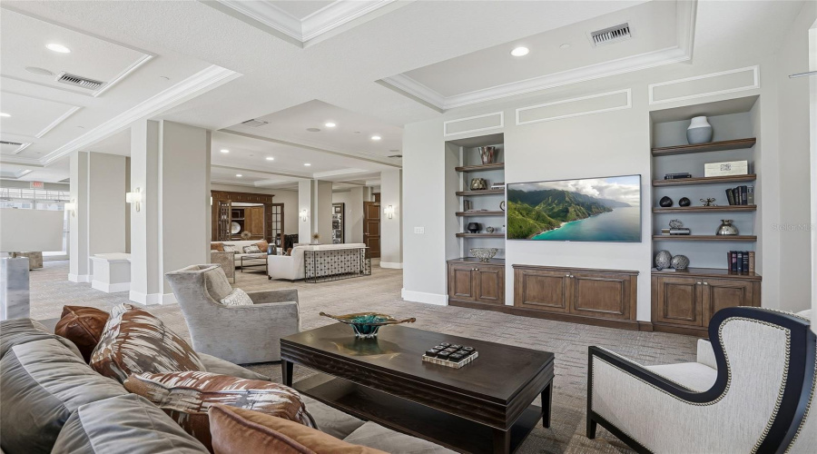 St Petersburg, Florida 33701, 3 Bedroom Bedrooms, ,2 Bathroombathrooms,Residential,For Sale,Beach,0,Mfrtb8512252