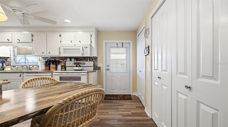Eat In Kitchen Area