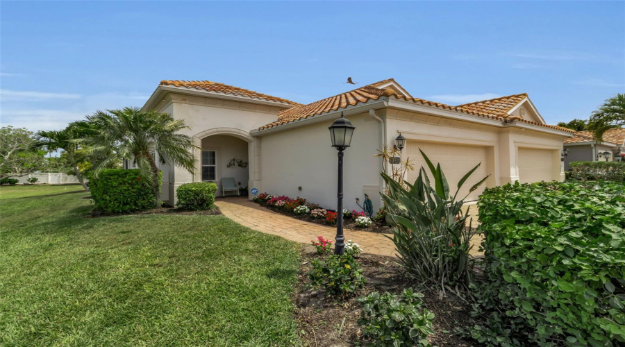 Bradenton, Florida 34209, 2 Bedroom Bedrooms, ,2 Bathroombathrooms,Residential,For Sale,Vista Bella,0,Mfra4692192
