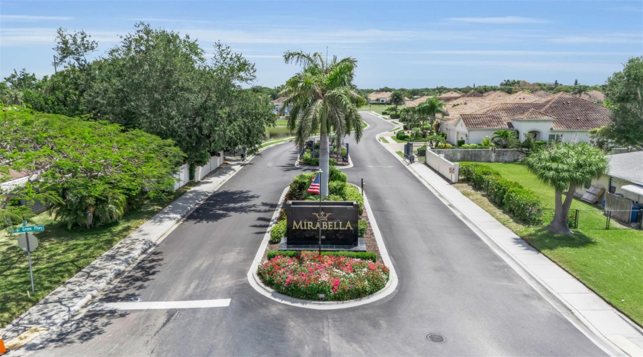 Bradenton, Florida 34209, 2 Bedroom Bedrooms, ,2 Bathroombathrooms,Residential,For Sale,Vista Bella,0,Mfra4692192