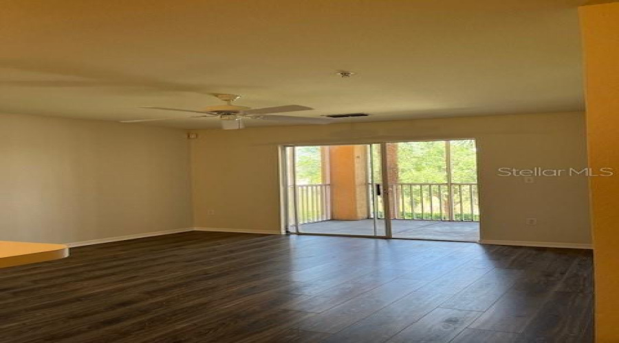 Orlando, Florida 32811, 1 Bedroom Bedrooms, ,1 Bathroombathrooms,Residential,For Sale,Vineland,0,Mfro6407249