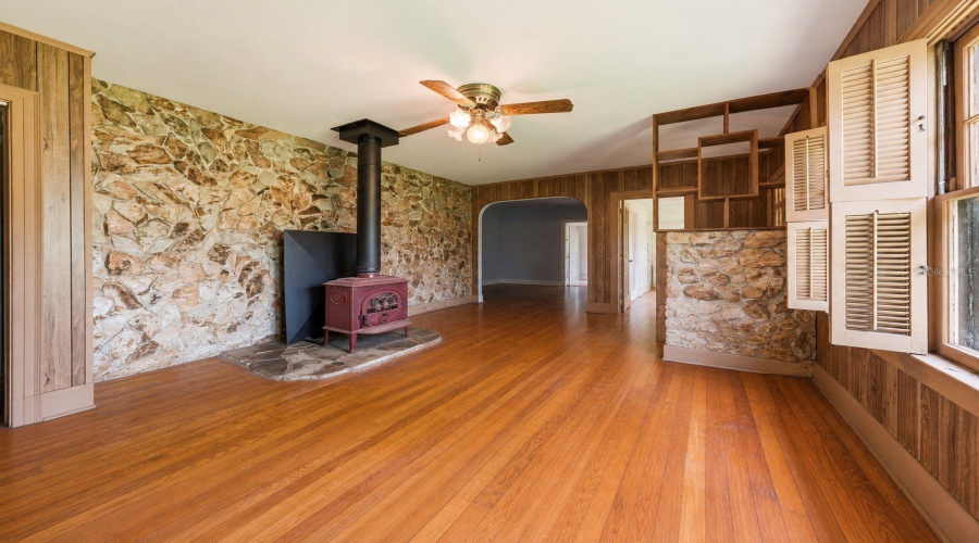 Ocala, Florida 34471, 3 Bedroom Bedrooms, ,1 Bathroombathrooms,Residential,For Sale,Lake Weir,0,Mfrg5115849