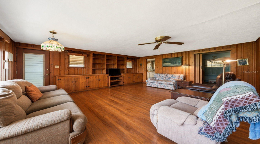 Ocala, Florida 34471, 3 Bedroom Bedrooms, ,1 Bathroombathrooms,Residential,For Sale,Lake Weir,0,Mfrg5115849
