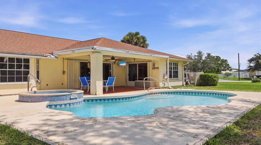 Port Charlotte, Florida 33981, 3 Bedroom Bedrooms, ,2 Bathroombathrooms,Residential,For Sale,David,0,Mfrd6148242