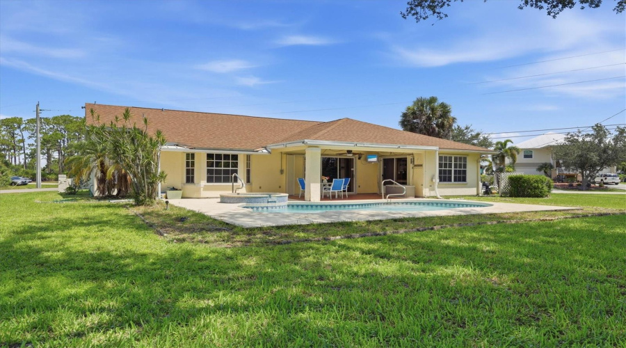 Port Charlotte, Florida 33981, 3 Bedroom Bedrooms, ,2 Bathroombathrooms,Residential,For Sale,David,0,Mfrd6148242