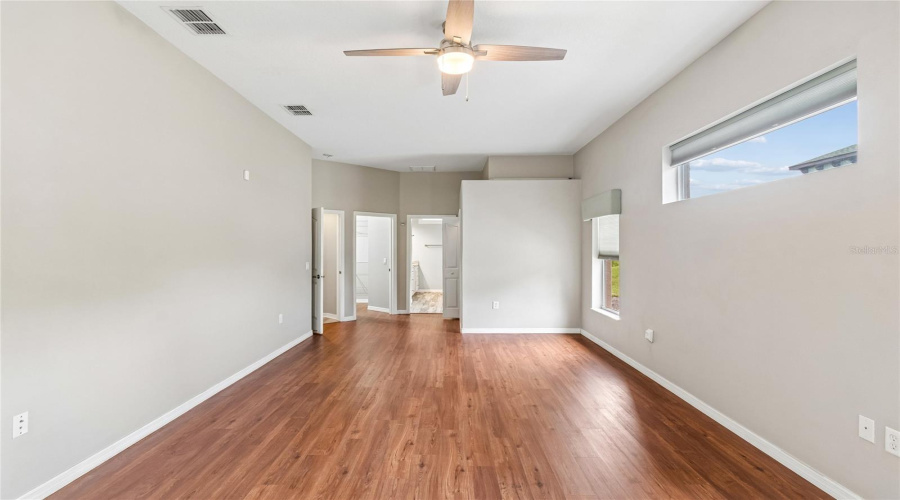 Weeki Wachee, Florida 34613, 3 Bedroom Bedrooms, ,3 Bathroombathrooms,Residential,For Sale,Nittany,0,Mfrw7888169