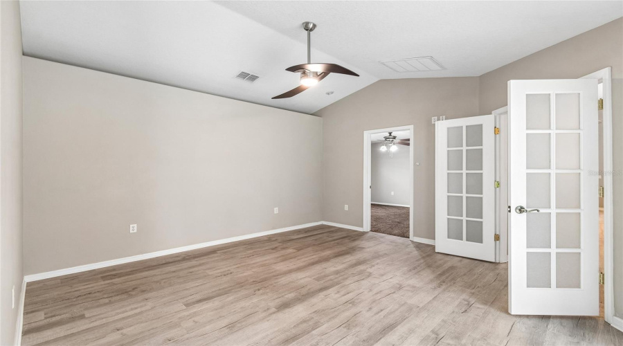 Weeki Wachee, Florida 34613, 3 Bedroom Bedrooms, ,3 Bathroombathrooms,Residential,For Sale,Nittany,0,Mfrw7888169