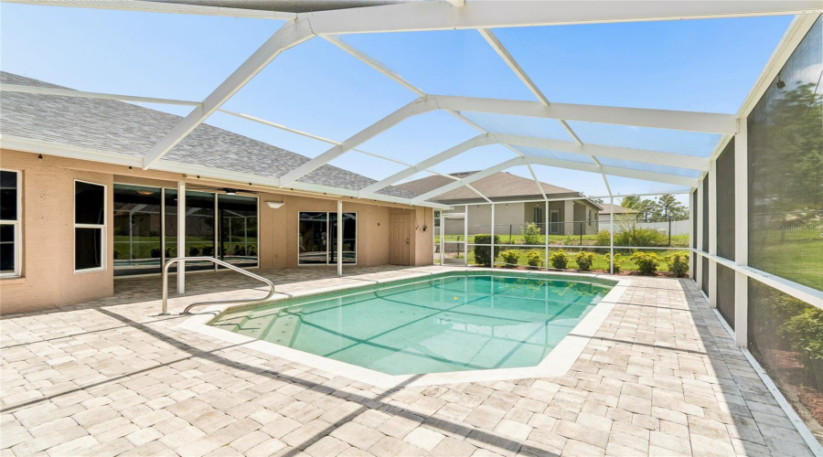 Weeki Wachee, Florida 34613, 3 Bedroom Bedrooms, ,3 Bathroombathrooms,Residential,For Sale,Nittany,0,Mfrw7888169