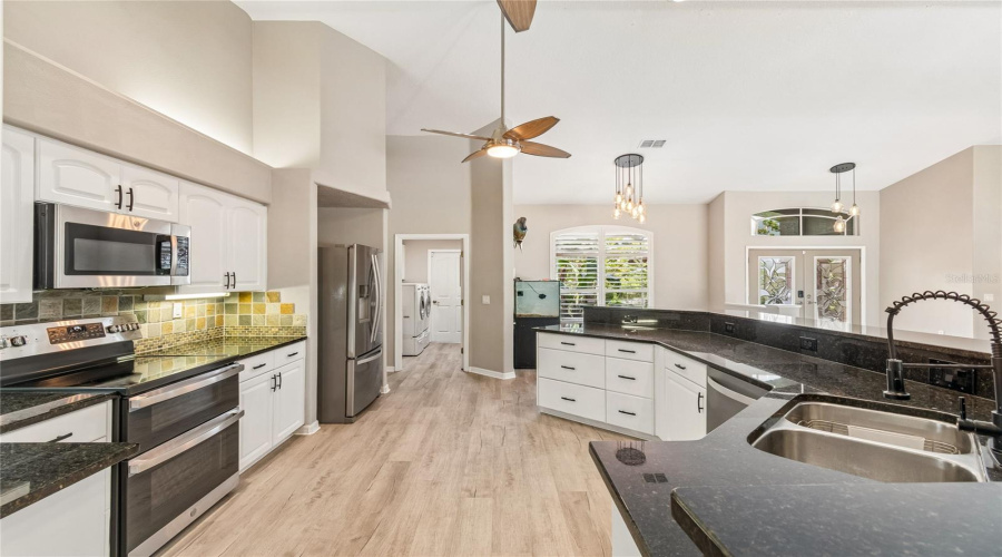 Weeki Wachee, Florida 34613, 3 Bedroom Bedrooms, ,3 Bathroombathrooms,Residential,For Sale,Nittany,0,Mfrw7888169