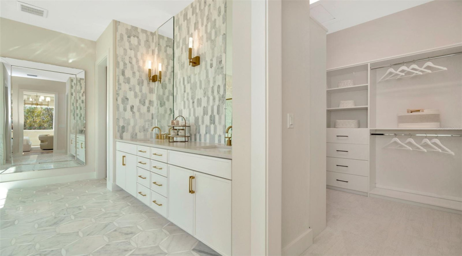 Spring Hill, Florida 34610, 3 Bedroom Bedrooms, ,3 Bathroombathrooms,Residential,For Sale,Ivory Tusk,0,Mfrtb8459785