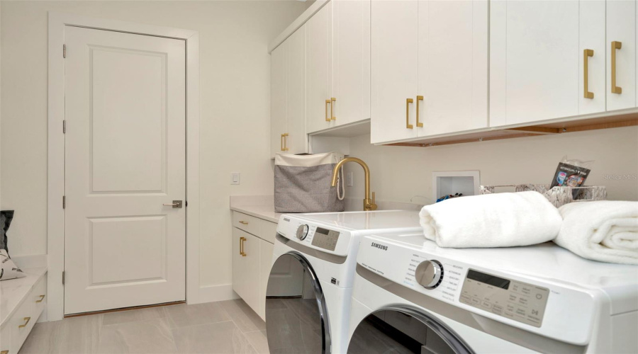 Spring Hill, Florida 34610, 3 Bedroom Bedrooms, ,3 Bathroombathrooms,Residential,For Sale,Ivory Tusk,0,Mfrtb8459785