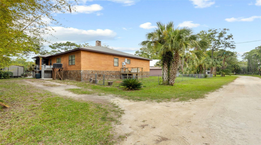 Chiefland, Florida 32626, 4 Bedroom Bedrooms, ,2 Bathroombathrooms,Residential,For Sale,153Rd,0,Mfrgc542782