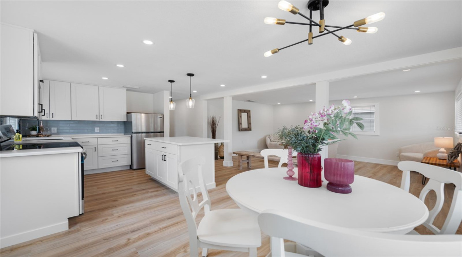 St Petersburg, Florida 33711, 3 Bedroom Bedrooms, ,2 Bathroombathrooms,Residential,For Sale,Kingston,0,Mfrtb8537721