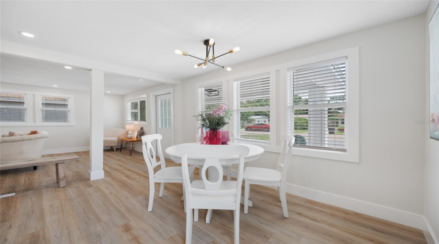 St Petersburg, Florida 33711, 3 Bedroom Bedrooms, ,2 Bathroombathrooms,Residential,For Sale,Kingston,0,Mfrtb8537721