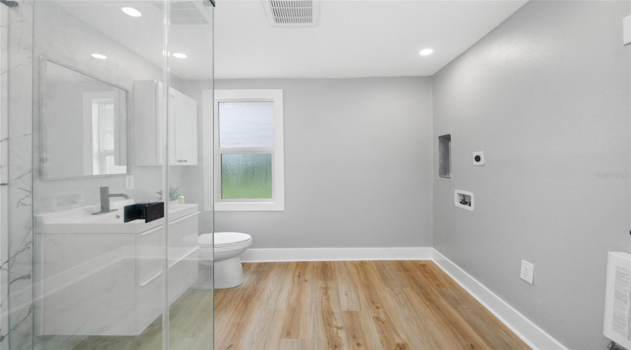 St Petersburg, Florida 33711, 3 Bedroom Bedrooms, ,2 Bathroombathrooms,Residential,For Sale,Kingston,0,Mfrtb8537721