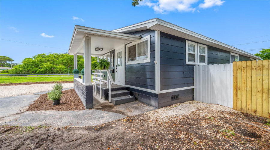 St Petersburg, Florida 33711, 3 Bedroom Bedrooms, ,2 Bathroombathrooms,Residential,For Sale,Kingston,0,Mfrtb8537721