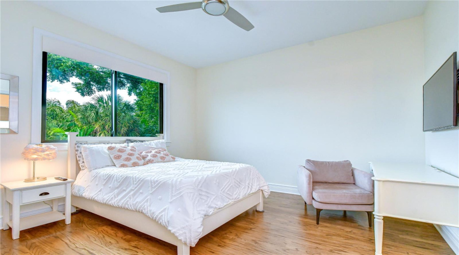 Tampa, Florida 33609, 5 Bedroom Bedrooms, ,4 Bathroombathrooms,Residential,For Sale,Cleveland,0,Mfrtb8536070