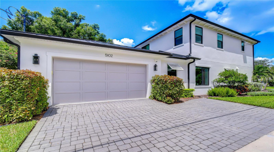 Tampa, Florida 33609, 5 Bedroom Bedrooms, ,4 Bathroombathrooms,Residential,For Sale,Cleveland,0,Mfrtb8536070