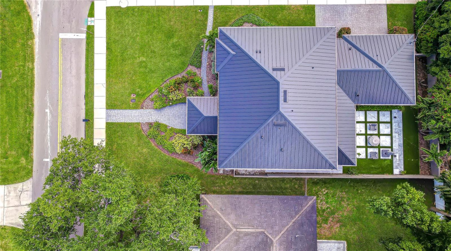 Tampa, Florida 33609, 5 Bedroom Bedrooms, ,4 Bathroombathrooms,Residential,For Sale,Cleveland,0,Mfrtb8536070